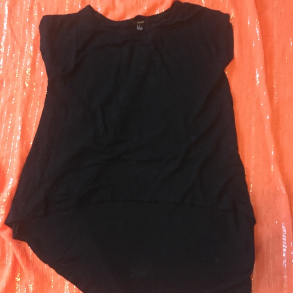 Longtail back long black tee